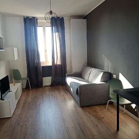 Tiny Bengasi Apartment Τορίνο Εξωτερικό φωτογραφία