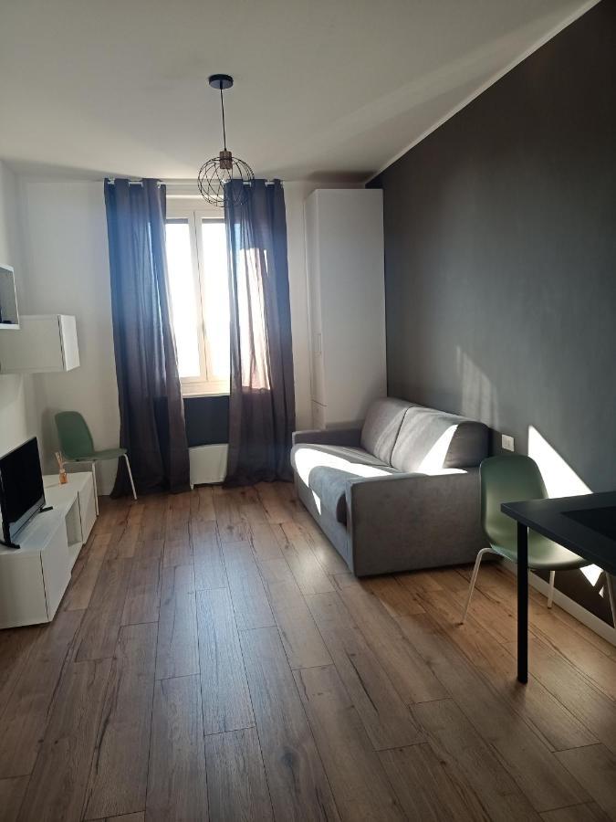 Tiny Bengasi Apartment Τορίνο Εξωτερικό φωτογραφία